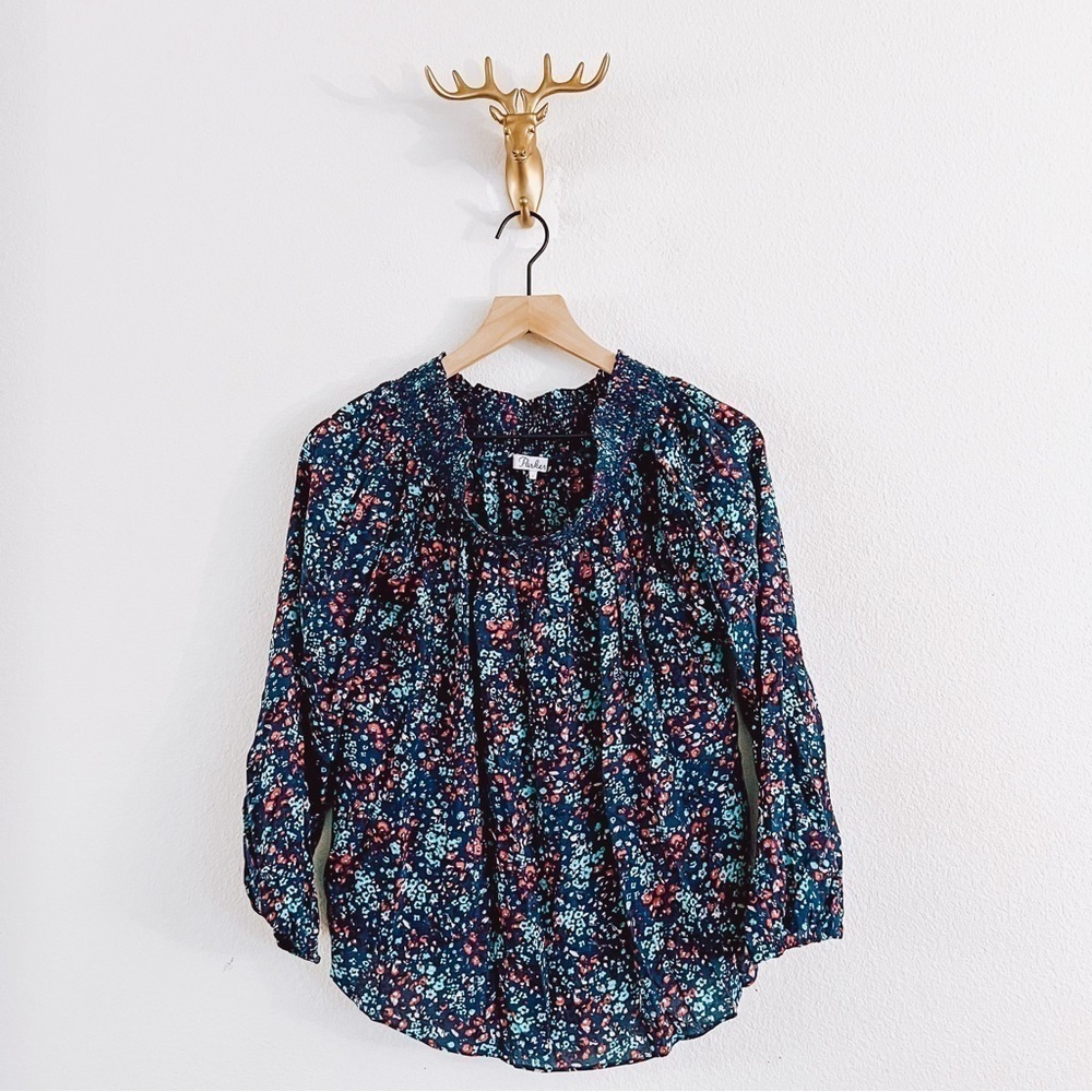 Parker Women's Blue/Red Floral Long Sleeve Blouse Top Size Large